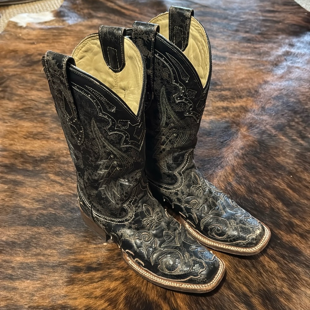 Corral vintage boots